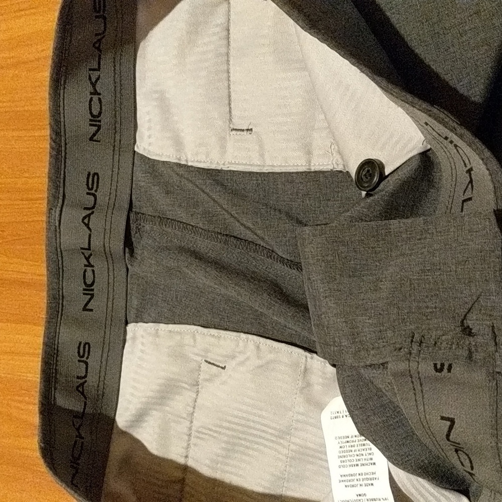Men's shorts - Picture 2 of 4